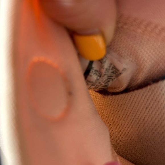 Nike Air light pink swoosh women’s size 8 sneakers - Picture 14 of 14